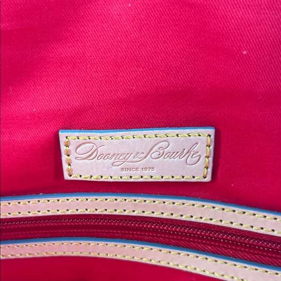 0149 DOONEY & BOURKE X DISNEY SKETCH DUFFLE WEEKENDER BAG 38830149 - Picture 9 of 15